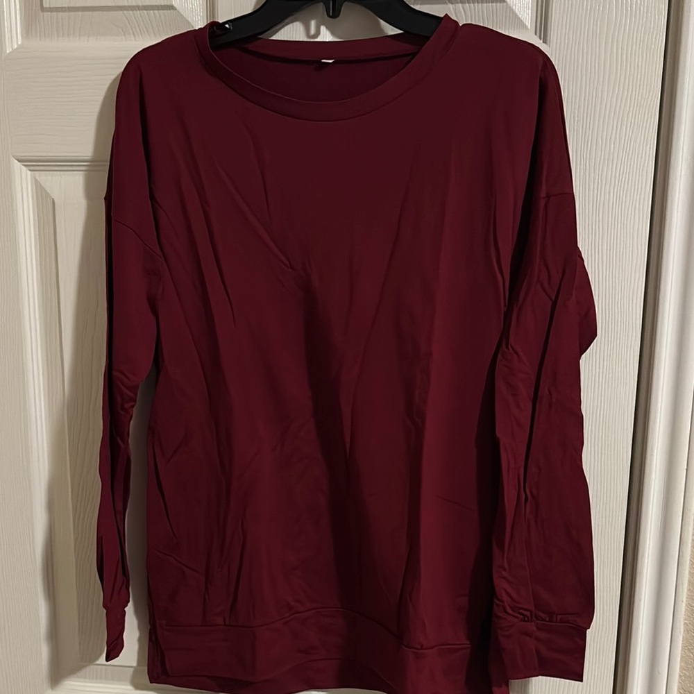 Women's Crewneck Sweatshirt in Deep Wine